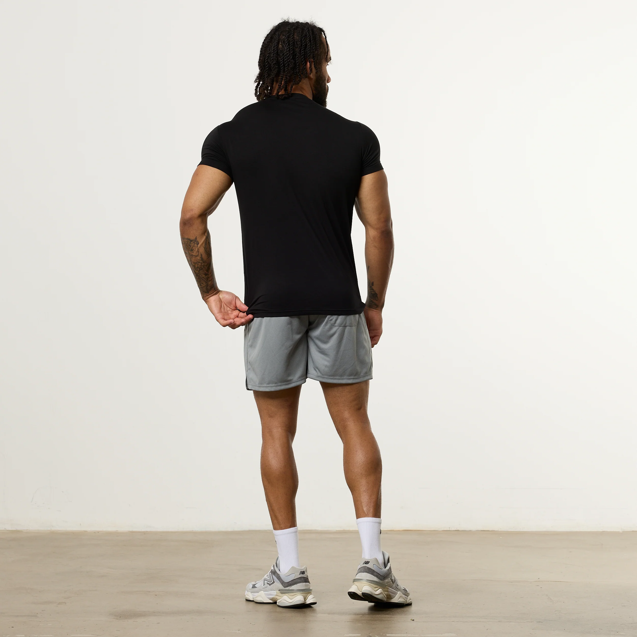 Vanquish Ultra Soft Black Slim Fit T Shirt - Image 3