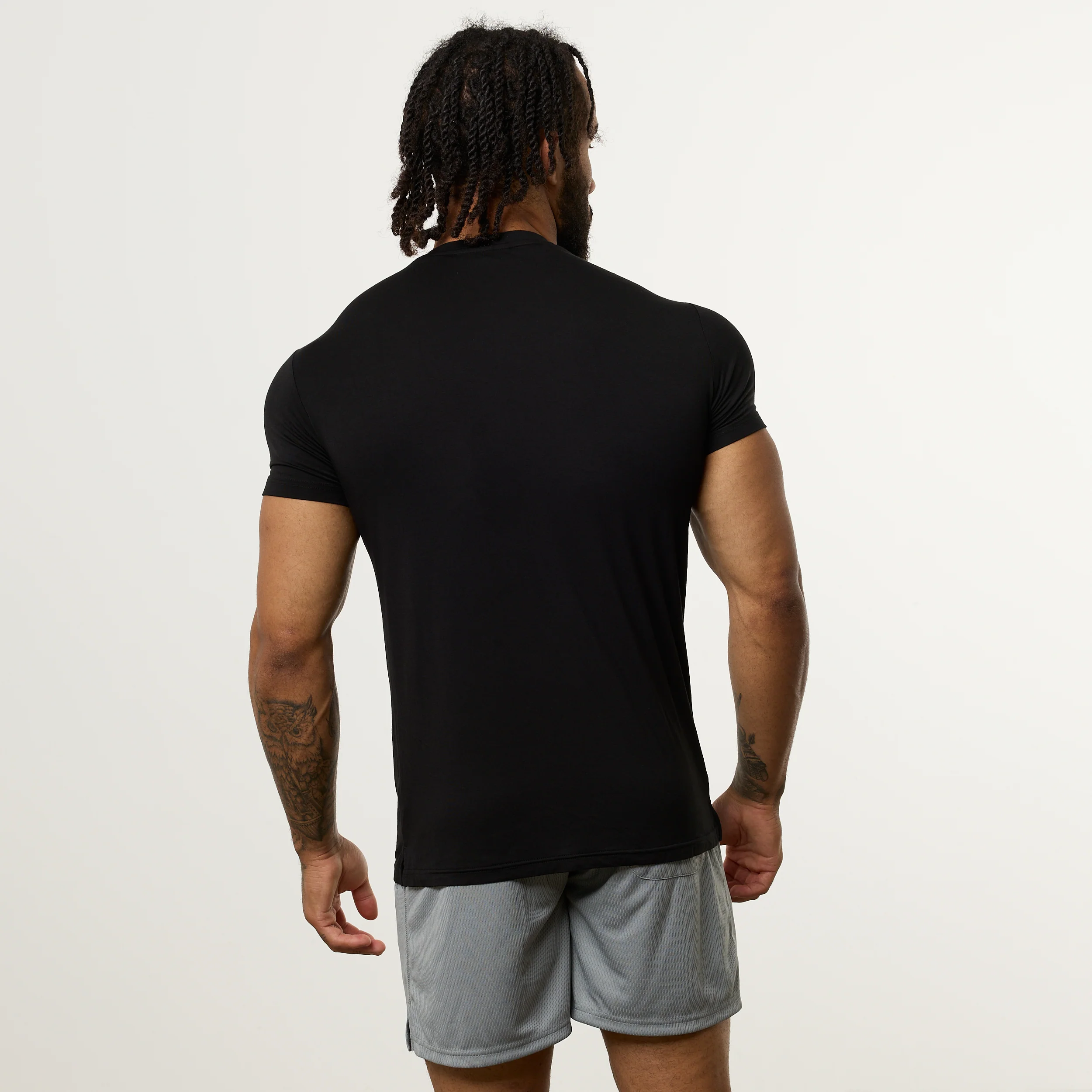 Vanquish Ultra Soft Black Slim Fit T Shirt - Image 5