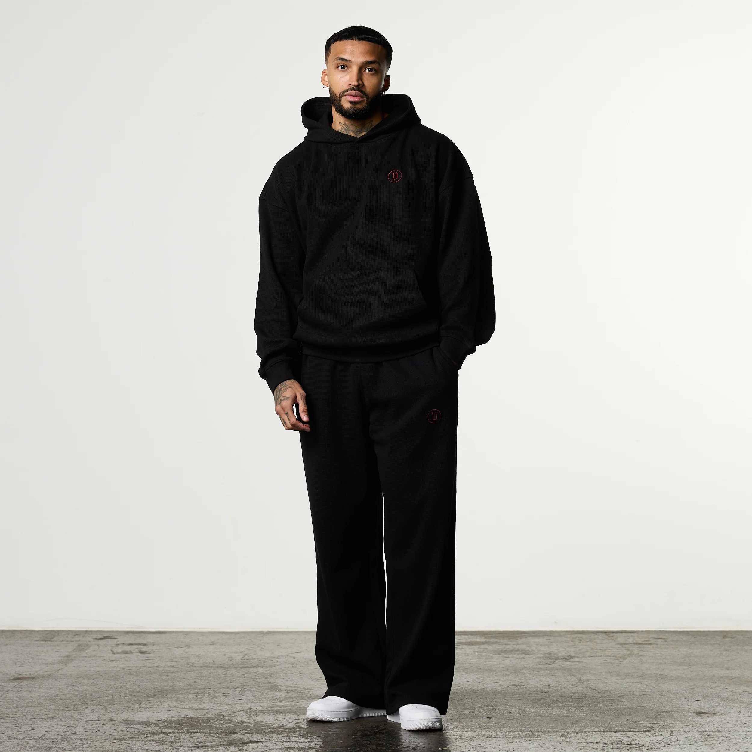 WAFFLE BLACK OVERSIZED HOODIE - Image 4