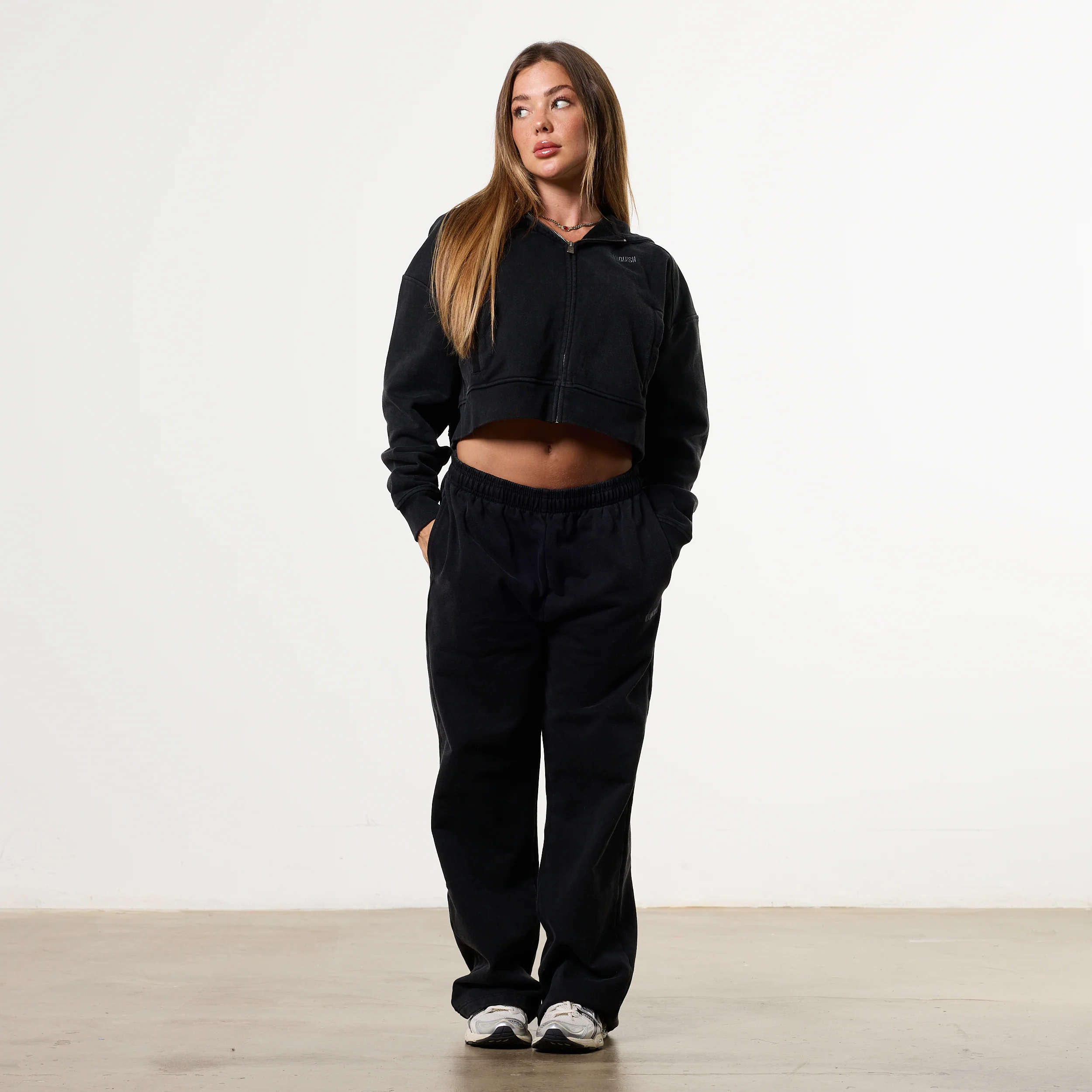 WOMENS WASHED BLACK HEAVY WEIGHT OVERSIZED ZIP HOODIE - Image 6