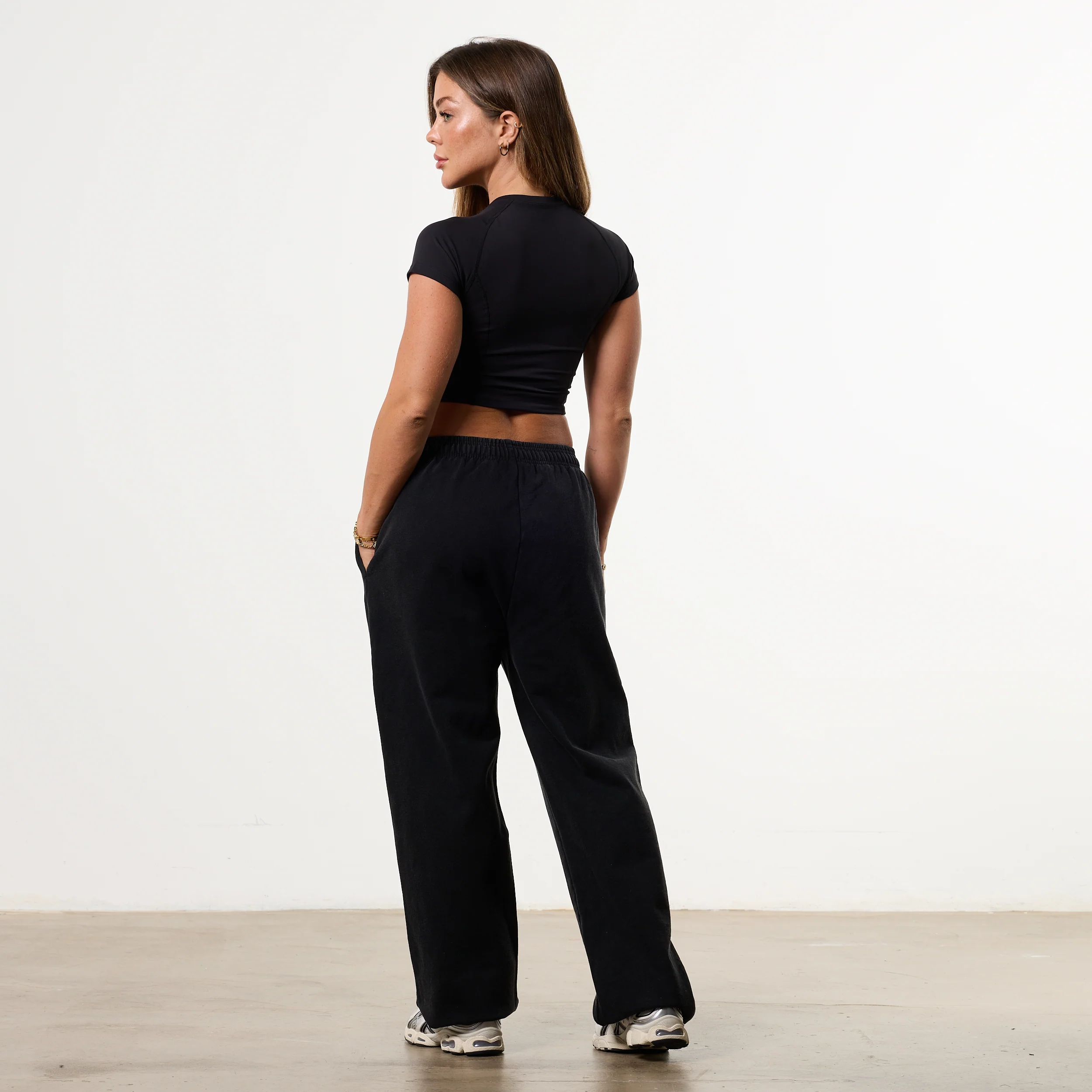 WOMENS WASHED BLACK HEAVY WEIGHT STRAIGHT LEG SWEATPANTS - Image 5